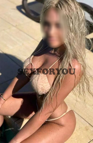חושקת פלרטטנית