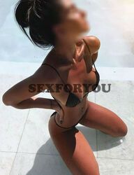 נחמד, יש לו חברה החזה