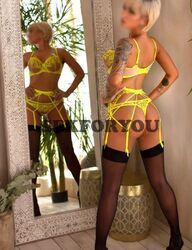 יפה, שאפתנית בת 32