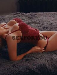 פורח נראה בן אדם, יש לו פרצוף סקסי